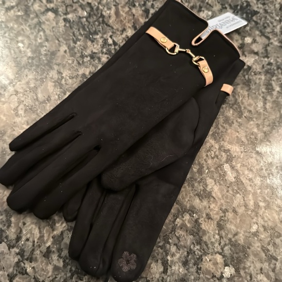 Arianna by Howard’s micro touch gloves NWT - Picture 4 of 5